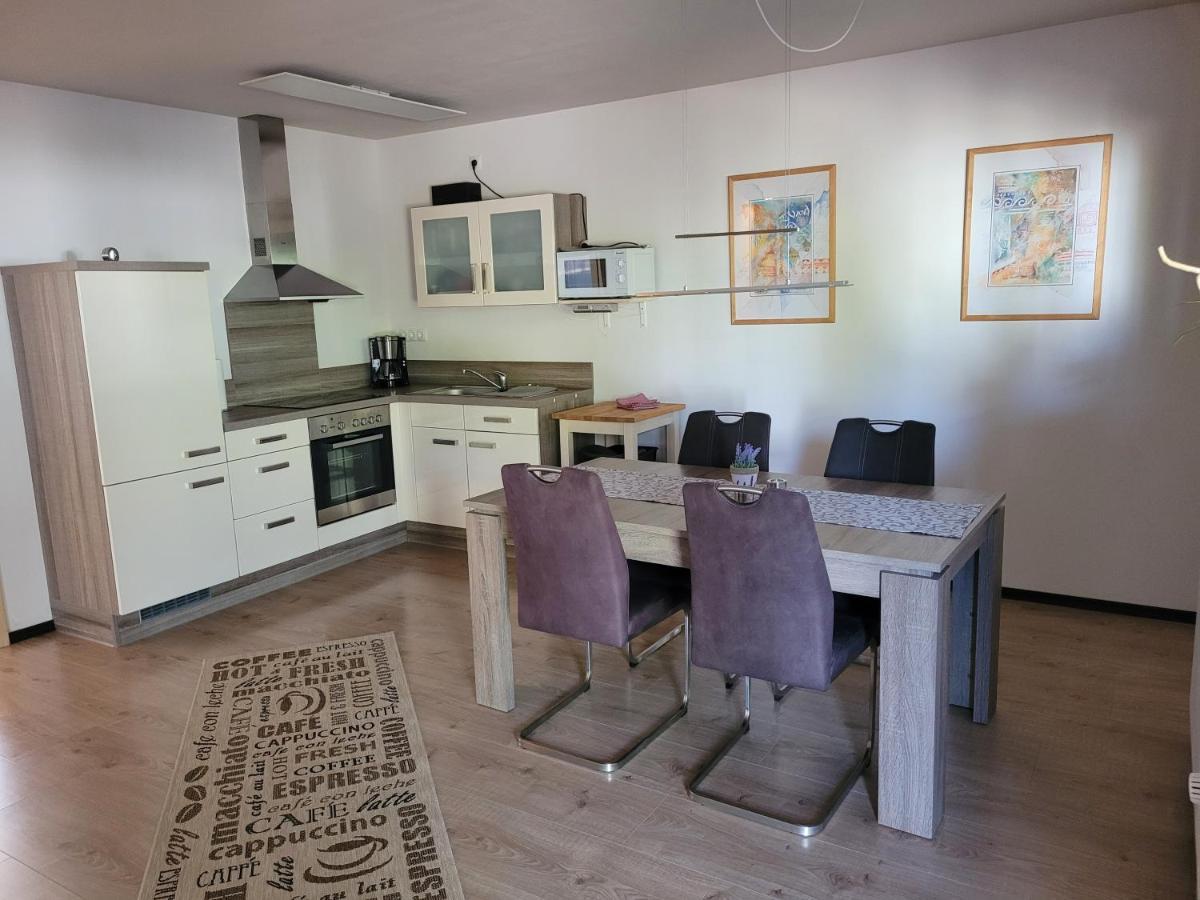 Ferienwohnung Loreley Weisel Екстер'єр фото