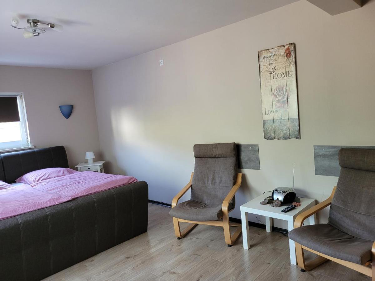 Ferienwohnung Loreley Weisel Екстер'єр фото